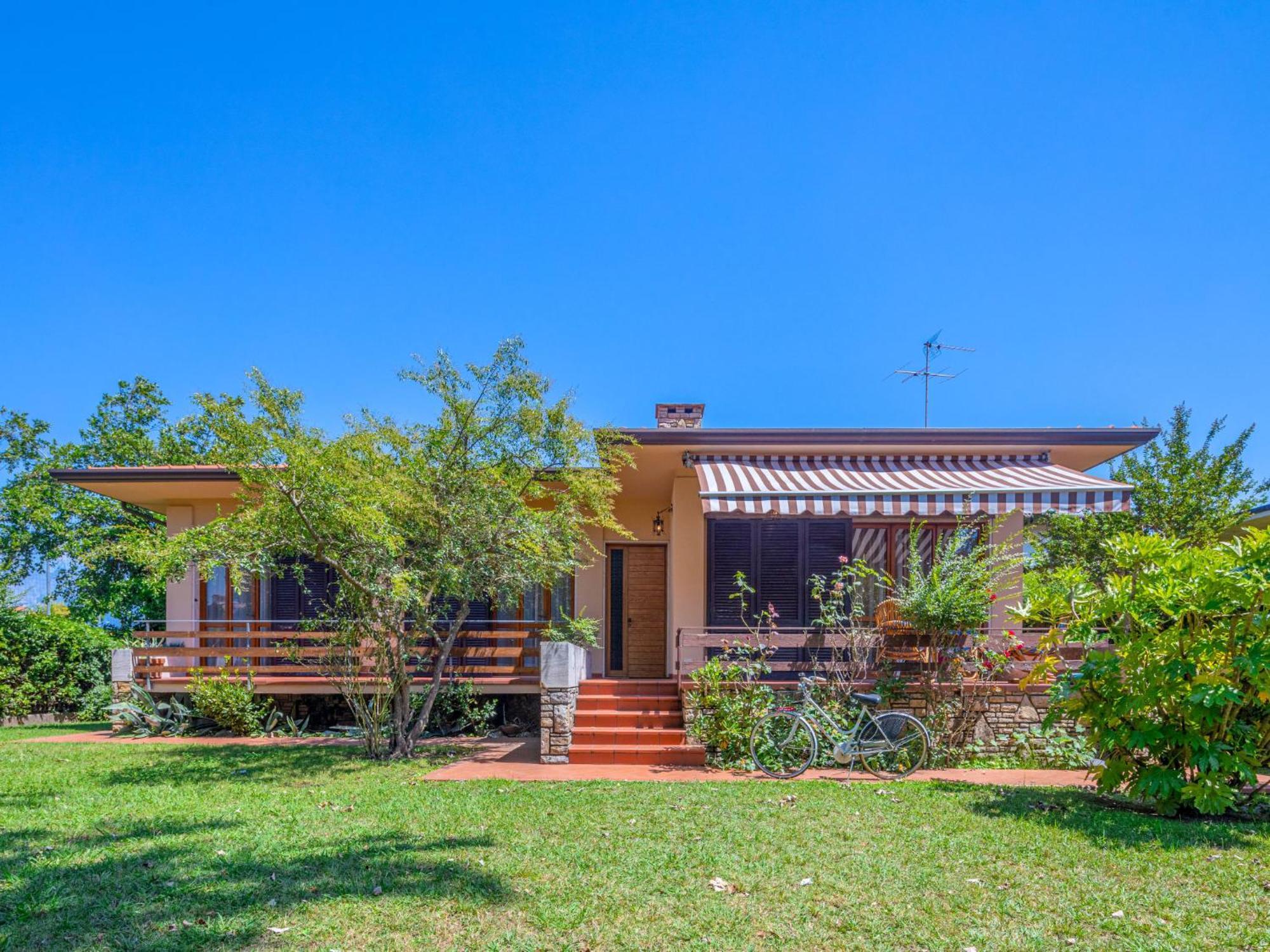 Holiday Home Donatella By Interhome Marina di Pietrasanta Eksteriør billede